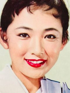 Идзуми Асикава