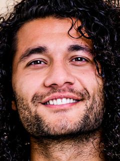 Алкан Чёклю