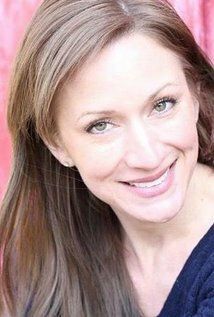 Кристин Дж. Карлсон