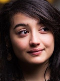 Лола Андреони