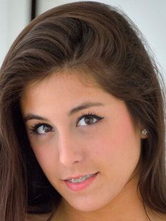 Натали Монро