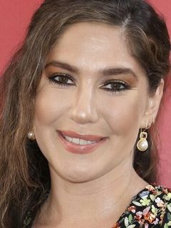 Оливия Милч