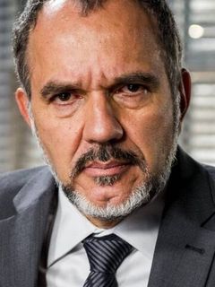 Умберто Мартинс