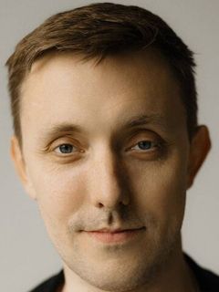 Андрей Перов