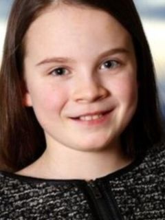 Júlia Guðrún Lovisa Henje