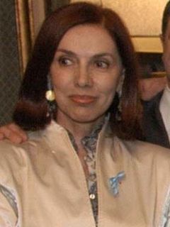 Нора Карпена