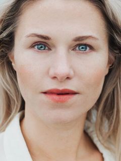 Кэролайн Глоумнс