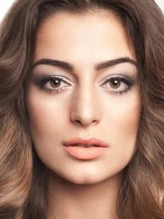 Ивета Мукучян