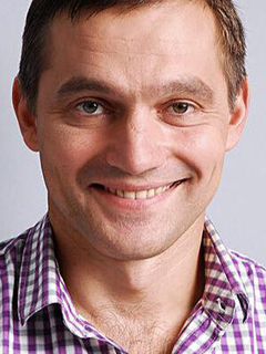 Роман Семисал