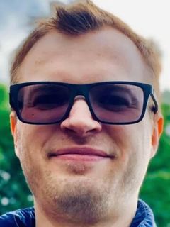 Павел Сергацков