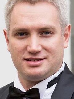 Руслан Азимбеков