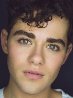 Миша Ошерович