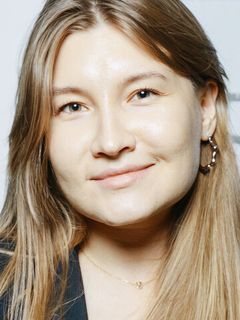 Яна Лебедева