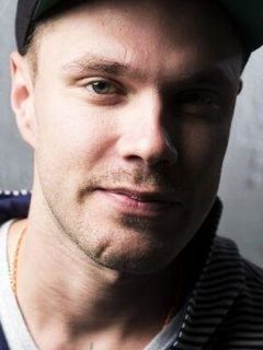 Йонас Лойри