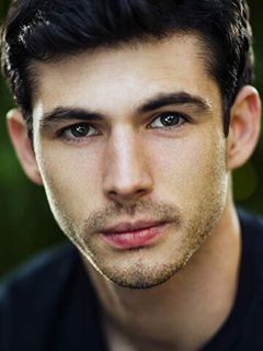 Эндрю Холлинворт