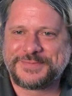 Дэн Грин