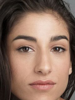 Каролина Юсте