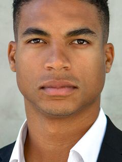 Грег Тарзан Дэвис
