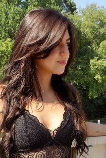 Laura «Lau» Mengoni