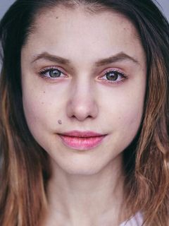 Вивьен Счесны