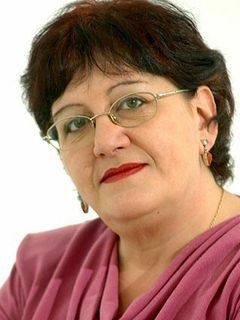 Элена Дуэньяс