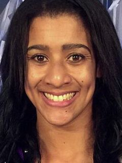 Николь Савой