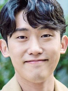 Мин Джин-ун