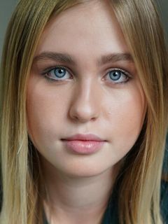 Лилиан МакНил