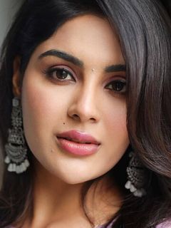 Самьюктха Менон