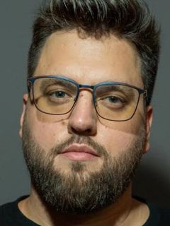 Роман Котков