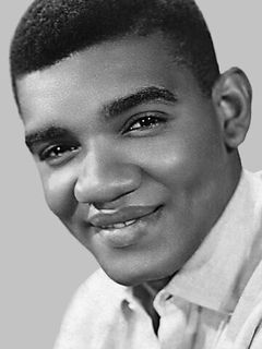 Вилсон Симонал