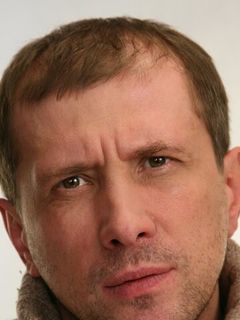 Владимир Петров