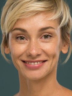 Елена Козак