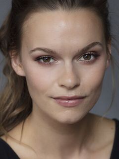 Анна-Мари Томас