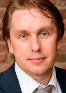 Антон Смирнов