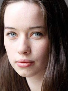 Анна Попплуэлл