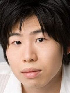 Акифуми Миура