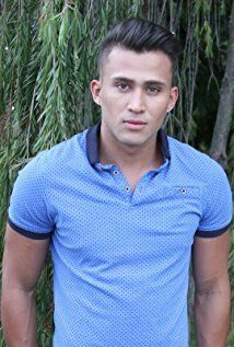 Джулиан Марин