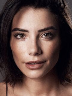 Каролина Карвалью