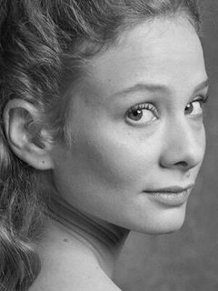 Леонор Болак