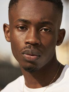 Бруни Макая