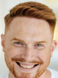 Цезары Колач