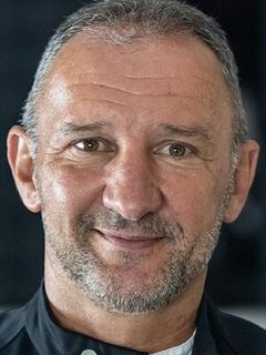 Иштван Ковач