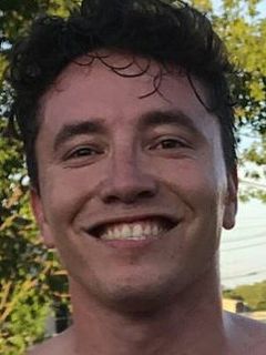 Бенни Браво