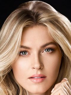 Джулия Конли