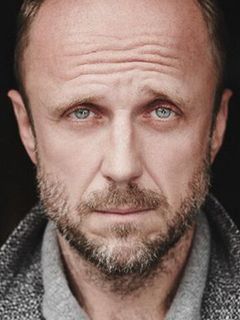 Лукаш Симлат