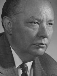 Роланд Хялльстрём