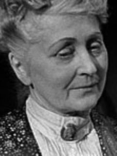 Элли Бургмер