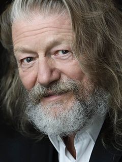 Геза Хегедюш Д.