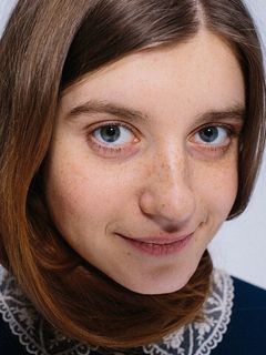 Алиса Сельникова